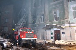 Вибух і пожежа в центрі Києва: Загинула жінка (ФОТО, ВІДЕО)