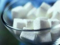 Кабмин повысил на 2016/2017 МГ минимальные цены на сахар почти на 41%