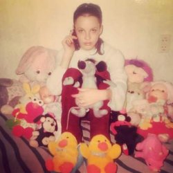 Даша Астафьева затмила Инстаграм детскими фотографиями