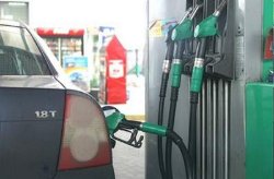 На украинских АЗС может подорожать бензин