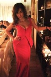 Тина Канделаки произвела фурор в эффектном красном платье