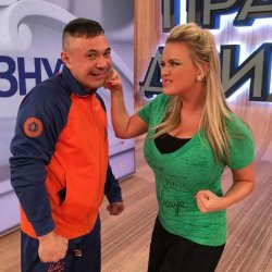 Костя Цзю научил Семенович драться