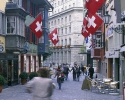 У Швейцарії планують щомісячно виплачувати 2,5 тис. євро кожному громадянину