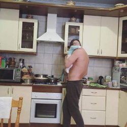 Тоня Матвиенко показала будущего мужа на кухне