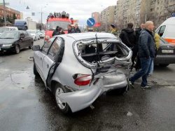 Масштабное ДТП в Киеве: пострадали две семьи