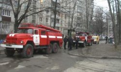 В Харькове горела жилая многоэтажка: есть жертвы