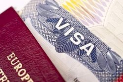 Еврочиновник назвал альтернативный вариант отмены виз для Украины