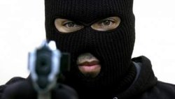 ЧП на Волыни: бандиты ограбили женщину на миллион гривен