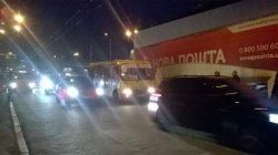 ДТП в Киеве: маршрутка протаранила грузовик