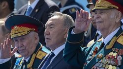 В Казахстане и Белоруссии решили не проводить парад в День Победы