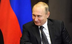 Путин демонстративно не поздравил Порошенко с Днем Победы