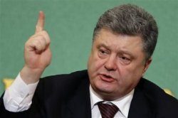 Порошенко призвал усилить санкции против России