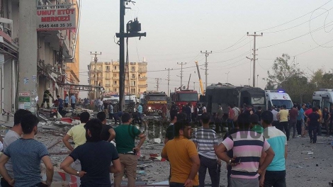 Возле здания больницы в Турции прогремел взрыв, более 50 человек ранены
