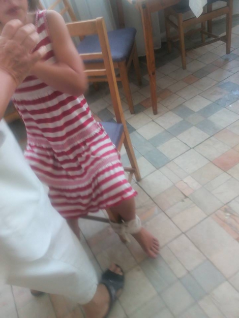 В детском санатории под Киевом гиперактивную девочку воспитатели привязали к стулу