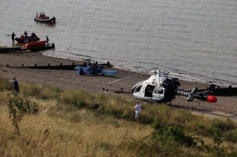 Во время авиашоу в Великобритании самолет упал в море