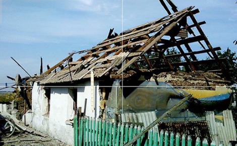 Враг обстрелял село под Донецком: разрушены дома, обнародованы фото
