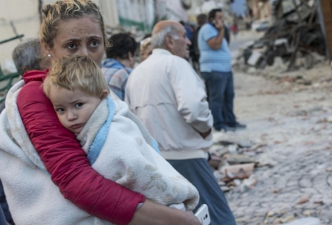 Землетрясение в Италии: погибших уже 38 человек, появились фото и видео разрушений