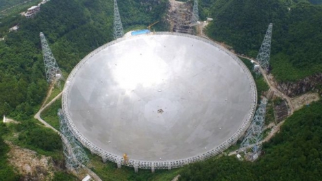 В Гуйчджоу китайцы установили крупнейший в мире радиотелескоп за $180 млн