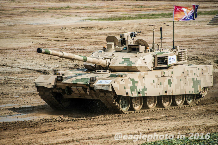 Почему китайские танки «VT4″ вытеснят украинские «Оплоты» с мирового рынка