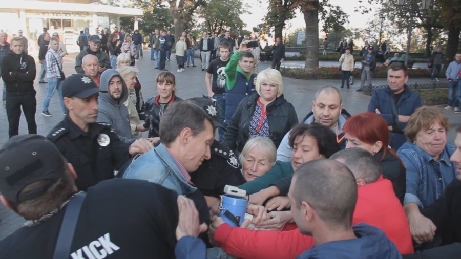 Саакашвили в Одессе: малочисленный митинг и избиение инвалида