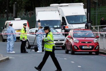 Полиция отпустила водителя, наехавшего на пешеходов в Лондоне