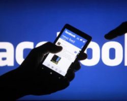 Модератор Facebook подал в суд на компанию из-за психологической травмы