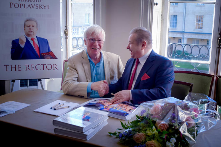 Поплавский представил свою книгу «Ректор» в Кембриджском университете