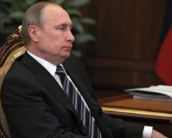 Зачахший рейтинг Путина поднимут украинской автокефалией