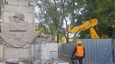 В Варшаве сносят последний памятник Красной Армии